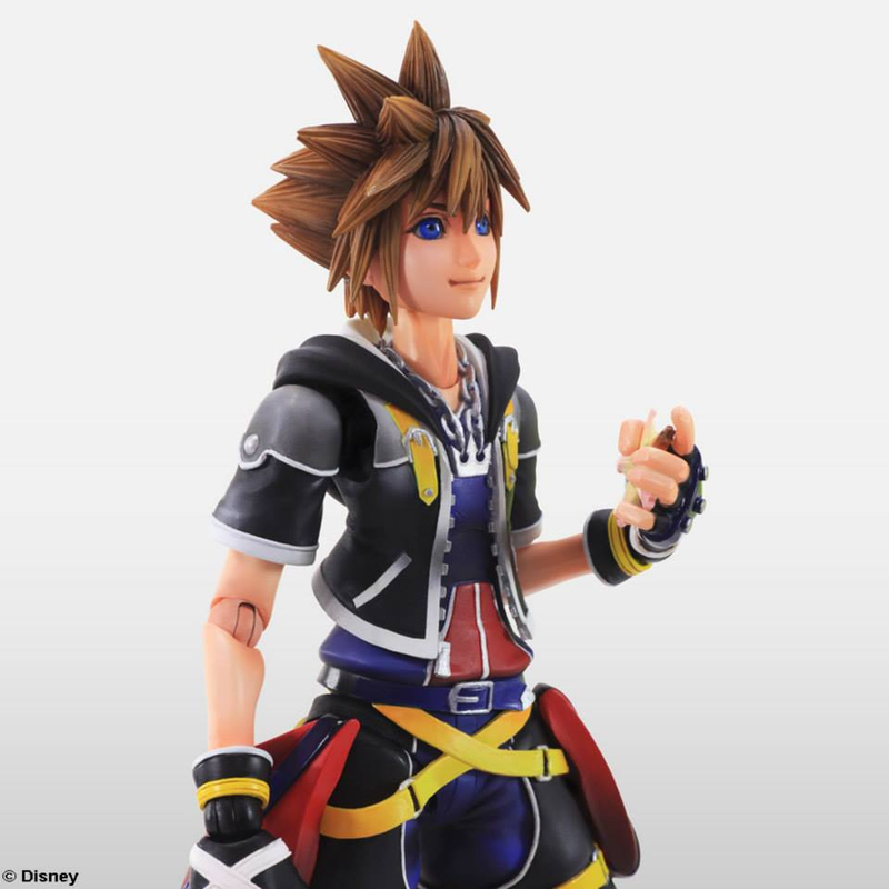 Illustration for article titled Kingdom Hearts II Roxas And Sora Action Figures